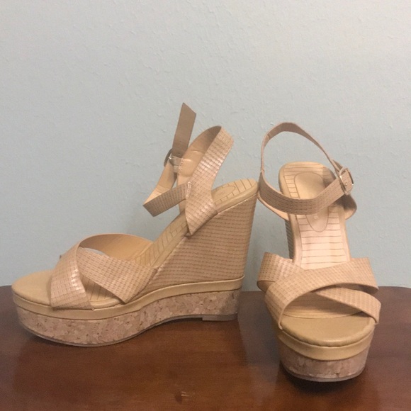 Camel wedge sandals - Picture 2 of 3